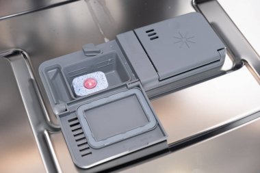 Tab. sekmeli bulaşık makinesi.