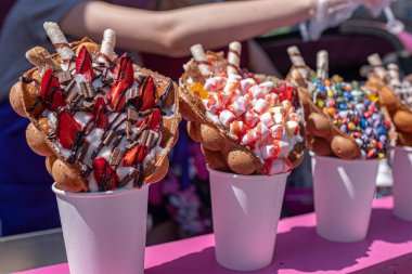 Açık Cafe 'de Waffle' lı Sokak Yemeği Dondurması.