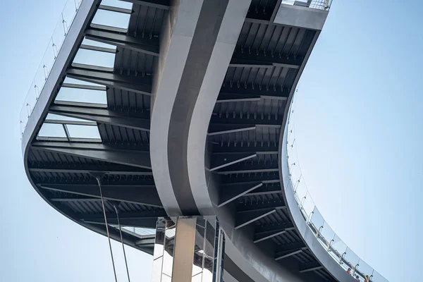 近代的な橋の底面図、高速道路橋の底構造. — ストック写真