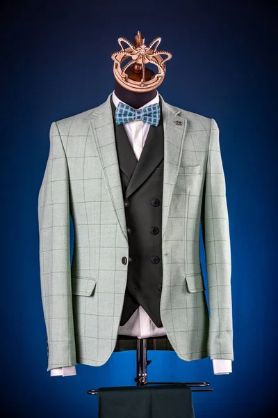 Schöne Herren Grauen Sakko Anzug Mit Hemd Weste Und Fliege — Stockfoto
