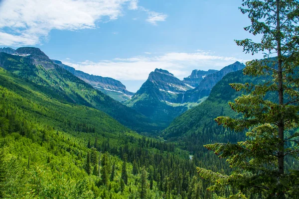 Θέα Από Πηγαίνοντας Προς Την Sun Road Στο Πάρκο Είναι — Φωτογραφία Αρχείου