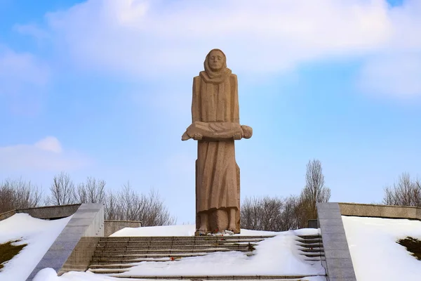 Dnepropetrovsk Ukraine 2018 Memorial Victims Holodomor Barefoot Woman Holds Her — Stock Photo, Image