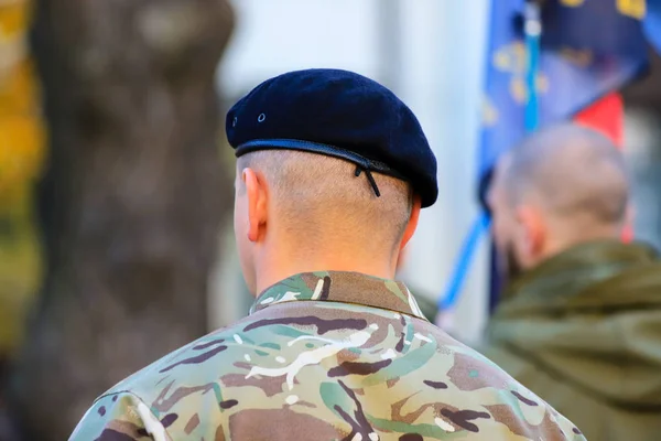Soldier of the Ukrainian army in beret is standing in the parade. Defender of Ukraine Day. Armed forces of Ukraine. Ukrainian war, conflict. Dnipro city, Dnepropetrovsk — Stock Photo, Image