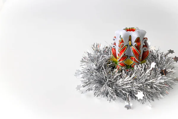 Belle Candele Decorative Insolite Uno Sfondo Bianco Isolato Biglietto Natale — Foto Stock