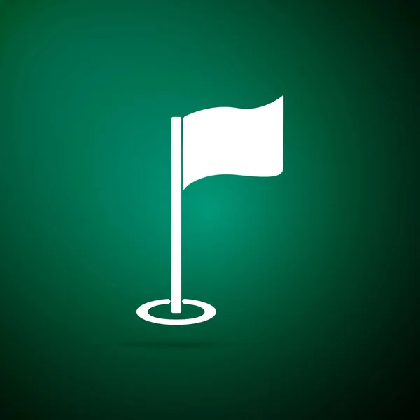 Golf flaggikonen isolerad på grön bakgrund. Golfutrustning eller tillbehör. Platt design. Vektorillustration — Stock vektor