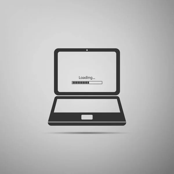 Processo de atualização do laptop com o ícone da barra de carregamento isolado no fundo cinza. Atualização de software do sistema. Processo de carregamento na tela do laptop. Design plano. Ilustração vetorial — Vetor de Stock