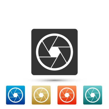 Beyaz arka plan üzerinde izole kamera çekim simgesi. Renkli simgeler kümesi öğeleri. Düz tasarım. Vektör çizim