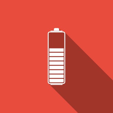 Pil şarj düzeyi göstergesi simgesi ile uzun gölge izole. Düz tasarım. Vektör çizim