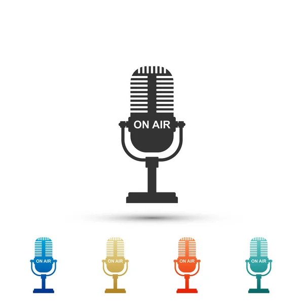 Vintage Mic Iconストックベクター ロイヤリティフリーvintage Mic Iconイラスト ページ 41 Depositphotos