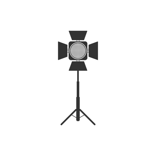 Icono del proyector de película aislado. Efecto de luz. Escena, estudio, espectáculo. Diseño plano. Ilustración vectorial — Archivo Imágenes Vectoriales