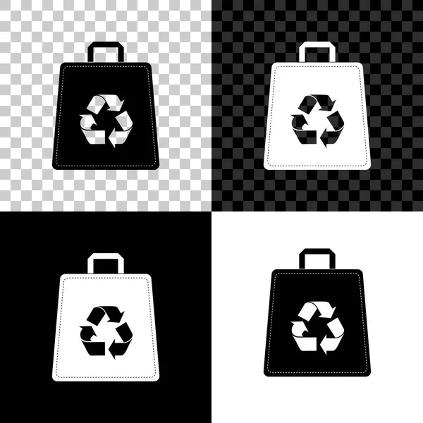 Sac à provisions en papier avec icône de recyclage isolé sur fond noir, blanc et transparent. Sac avec symbole de recyclage. Illustration vectorielle — Image vectorielle