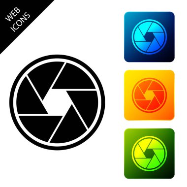 Beyaz arka planda yalıtılmış kamera deklanşör simgesi. Simgeleri renkli kare düğmeleri ayarlayın. Vektör İllüstrasyonu