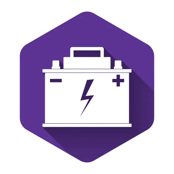 White Car battery icon isolated with long shadow. Accumulator battery energy power and electricity accumulator battery. Lightning bolt symbol. Purple hexagon button. Vector Illustration — Stock Vector