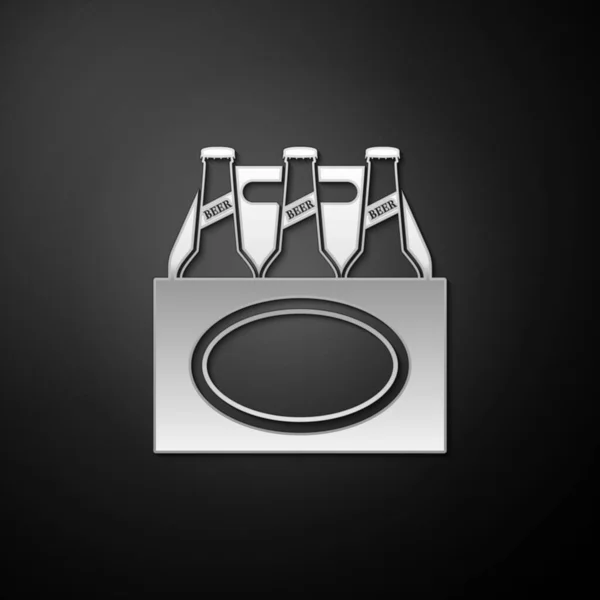 Silver Pack de bouteilles de bière icône isolée sur fond noir. Panneau de caisse de bière Case. Style ombre longue. Vecteur — Image vectorielle