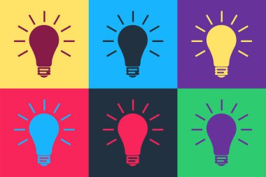 Işık yansıtan patlamış sanat ampulü renk arkaplanında izole edilmiş bir ikon parlıyor. Enerji ve fikir sembolü. Lamba elektrikli. Vektör