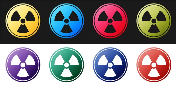 Définir l'icône Radioactive isolée sur fond noir et blanc. Symbole toxique radioactif. Signal de danger radiologique. Vecteur — Image vectorielle