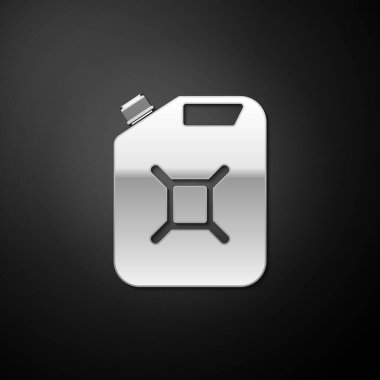 Siyah arka planda izole edilmiş benzin ikonu için gümüş teneke kutu. Dizel gaz ikonu. Uzun gölge tarzı. Vektör.