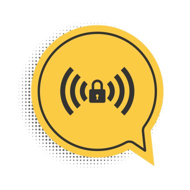 Siyah Wifi, beyaz arka planda izole edilmiş işaret simgesini kilitledi. Şifre kablosuz ağ sembolü. Kablosuz ağ simgesi. Karı bölgesi. Sarı konuşma balonu sembolü. Vektör.