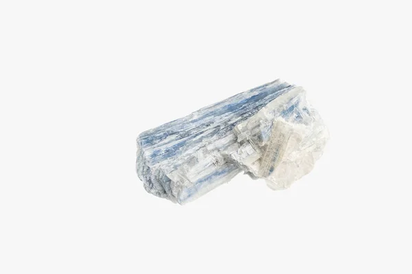 Kyanite Minerale Silicato Blu Isolato — Foto Stock