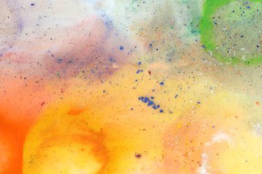 Soyut mürekkep arka plan. Mermer tarzı. Beyaz arka plan üzerinde renkli boya kontur dokusu. İçin oyun ve web tasarım duvar kağıdı. Grunge çamur sanat.