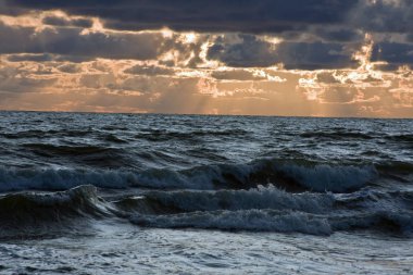Baltık Denizi 'nde gün batımı