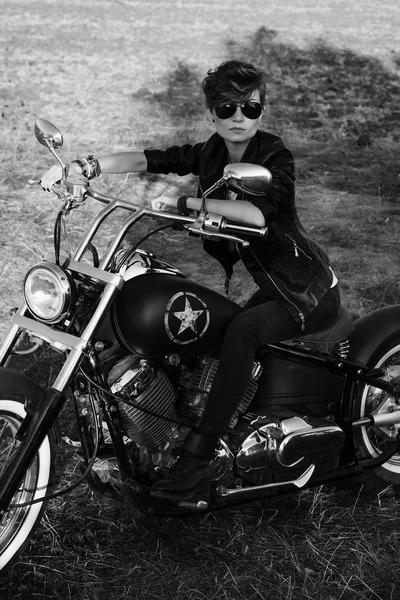 Attractive Stylish Dangerous Girl Riding Motorcycle Deserted Nature Black White — Stock Photo, Image