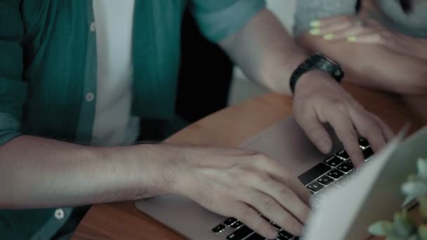 People Group Teamwork Using Digital Display Technology Male Hands In Watch Type On Keyboard — Stock Video