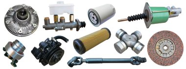 Beyaz arka planda yedek parça arabası var. Mağaza veya sonraki pazar için pek çok izole öge ile ayarla.