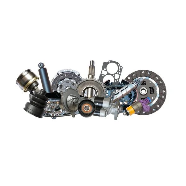 Bakım ve araba tamiri için büyük bir yedek parça koleksiyonu.