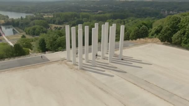 Roundabout zdjęcia lotnicze dwunastu kolumn de Saint-Christophe — Wideo stockowe