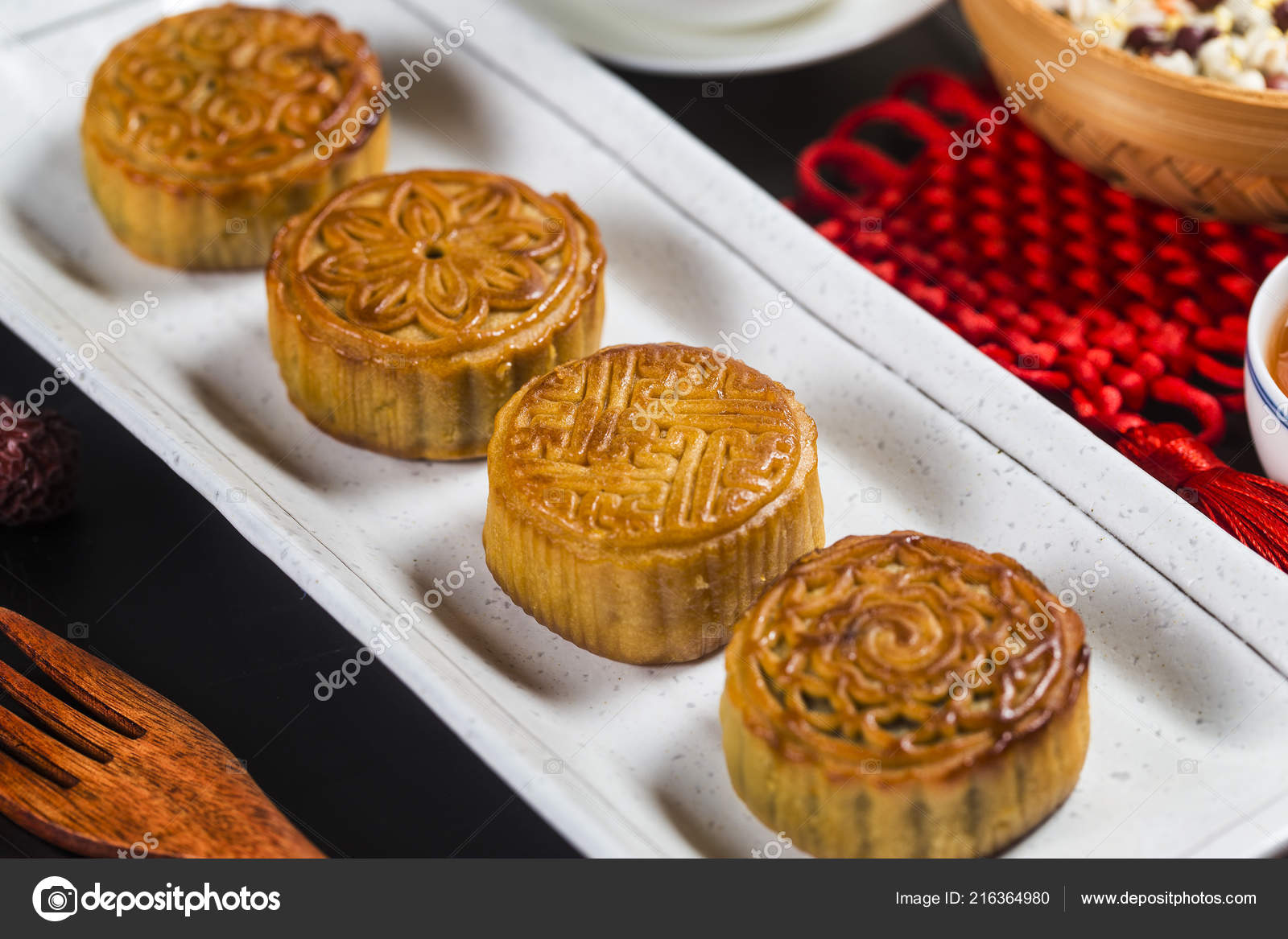 Mid Autumn Festival Chinese Traditional Pastry Mooncake Stock Photo C Dashu83 216364980