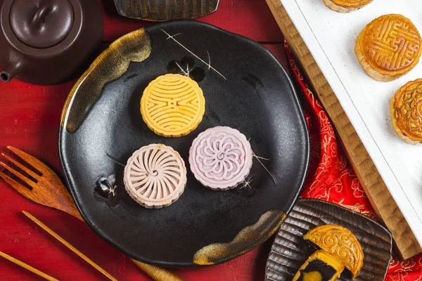 Mid Autumn Festival Chinese Traditional Pastry Mooncake