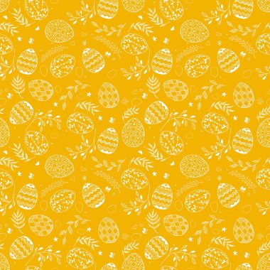 Süs beyaz elle çizilmiş yumurta ile Seamless Paskalya modeli terk ediyor, sarı arka plan üzerinde kelebekler. Paskalya tatili arka plan. Vektör çizim.