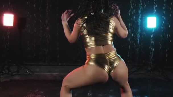 Mulher Quente Dançando Twerk Menina Sexy Com Corpo Bonito Dançando — Vídeo de Stock