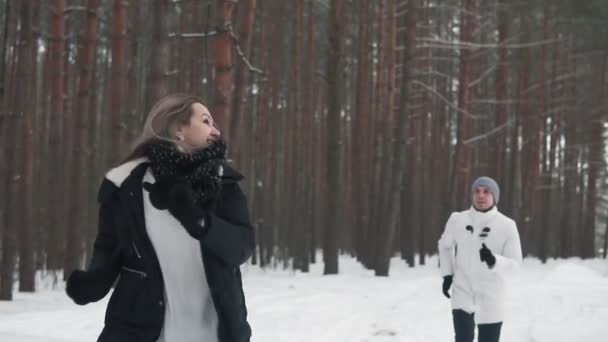 Winter Shot Young Couple Running Having Fun Hugging Pine Forest — Stock Video