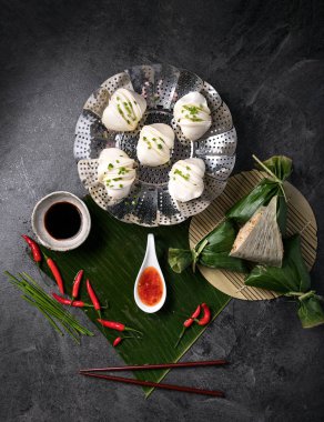 Çin stili köfte chives ile