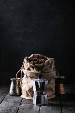 Kavrulmuş kahve çekirdeği.