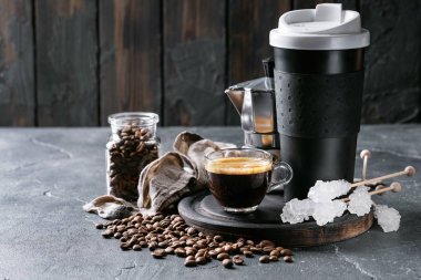 Bir fincan espresso.