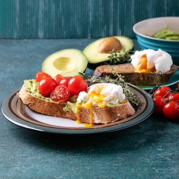 Tostadas de aguacate — Foto de Stock