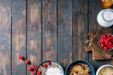 Seramik kasede granola kahvaltı