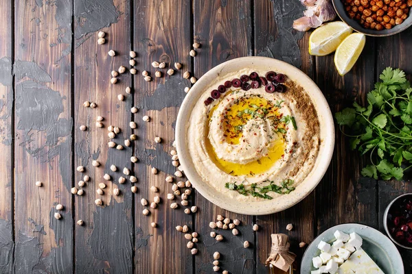 Hummus med olivolja och mald spiskummin — Stockfoto