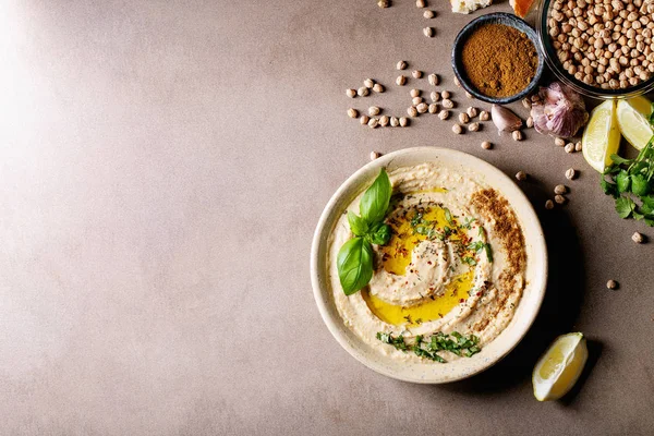 Hummus with olive oil and ground cumin — Stock Photo, Image