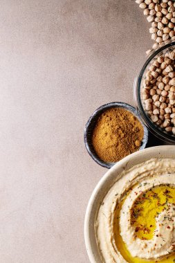 Humus zeytinyağı ile