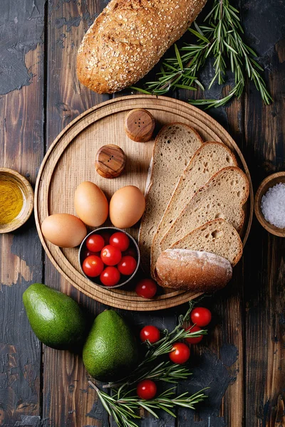 Ingredients for making avacado toast — Stock Photo, Image