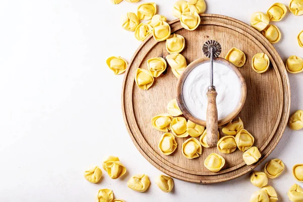 Rå traditionell Itallian ravioli — Stockfoto