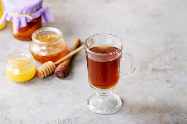 Glass Cup Black Tea Served Honey White Texture Background — Stock Photo, Image