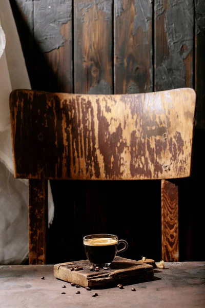 Frischer Kaffee Glasschale Mit Zucker Und Kaffeebohnen Vor Braunem Holzhintergrund — Stockfoto