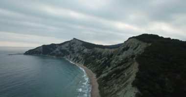 Bir dron tarafından adada: Korfu, Yunanistan su havadan görünümü