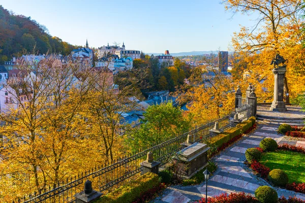 Herfstbeeld Van Oude Stad Karlovy Vary Carlsbad Tsjechië Europa — Stockfoto