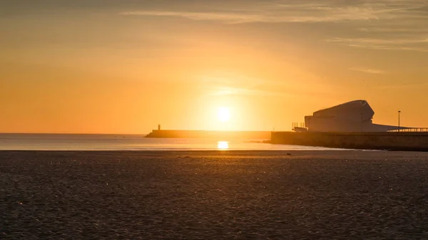 Belo Pôr Sol Praia Areia Praia Com Pôr Sol — Fotografia de Stock